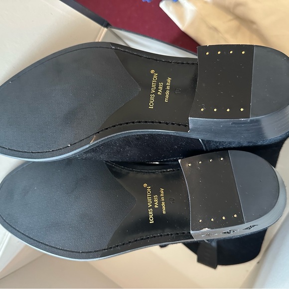 Black Pony Hair LV Boots - Picture 3 of 7